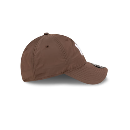 New York Yankees Chocolate Nylon 9FORTY Adjustable Hat