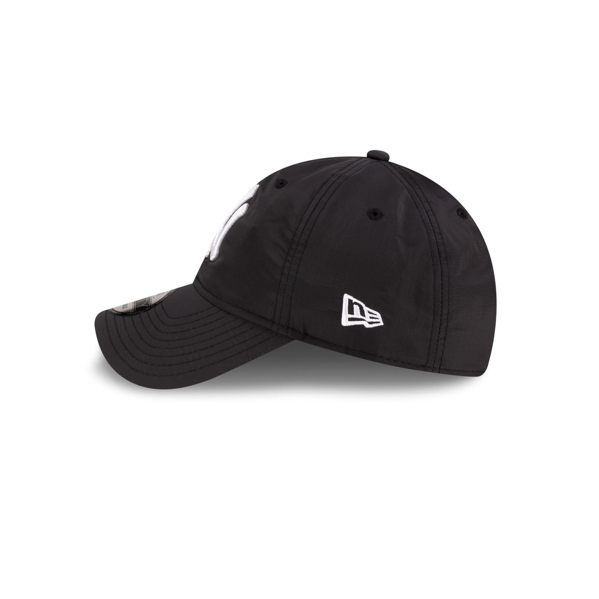New York Yankees Black Nylon 9FORTY Adjustable Hat
