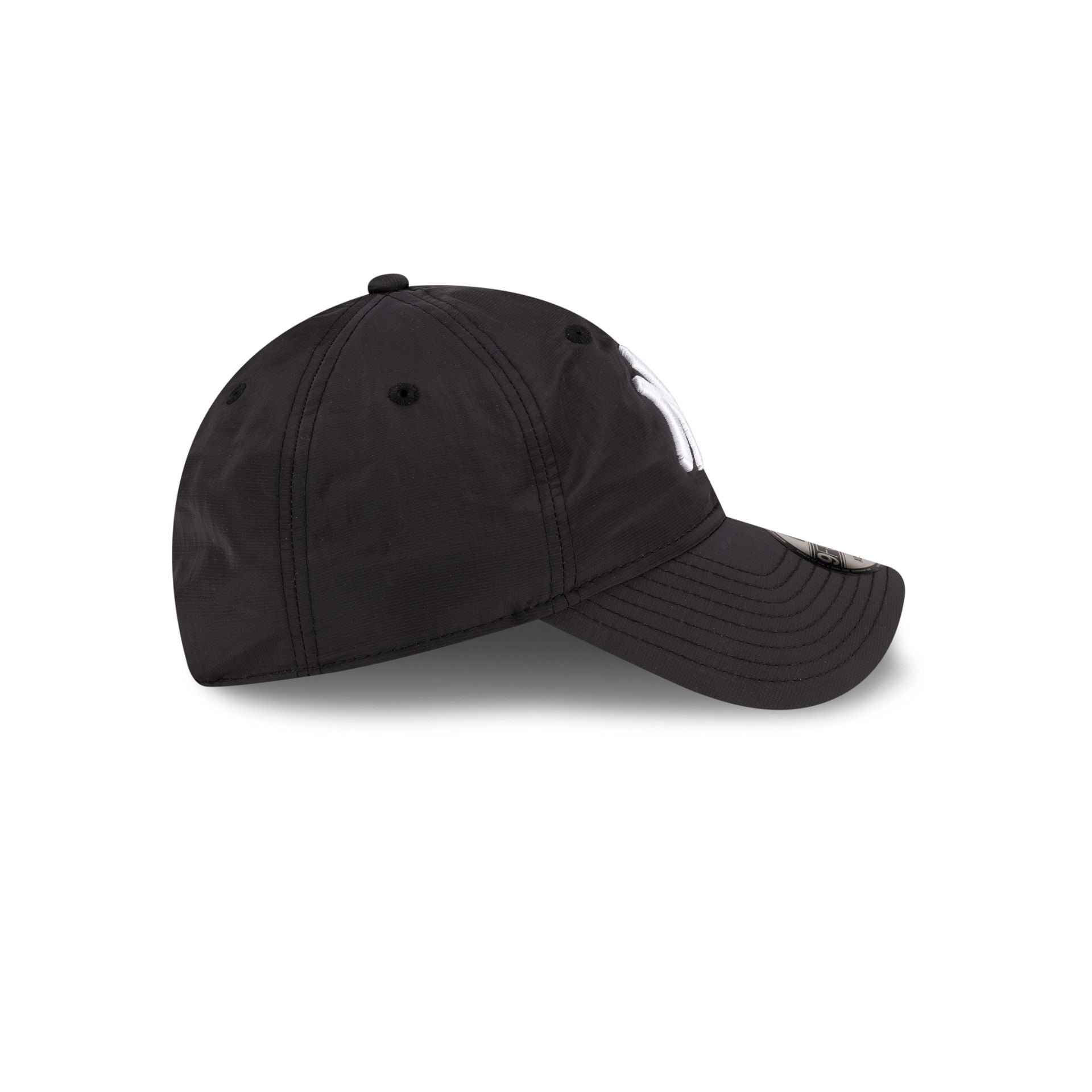 New York Yankees Black Nylon 9FORTY Adjustable Hat