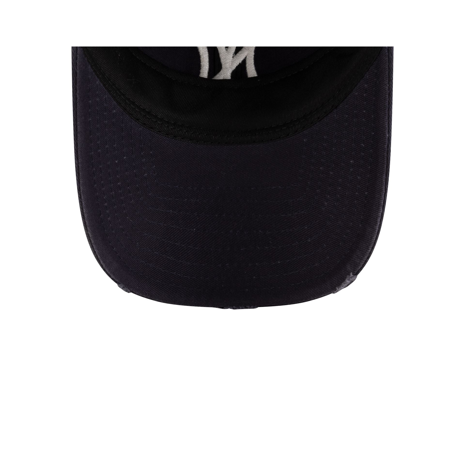 New York Yankees Distressed 9TWENTY Adjustable Hat
