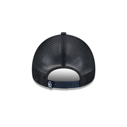 New York Yankees Distressed 9FORTY A-Frame Trucker Hat