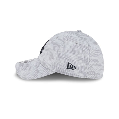 Chicago White Sox 2025 Clubhouse Gray 39THIRTY Stretch Fit