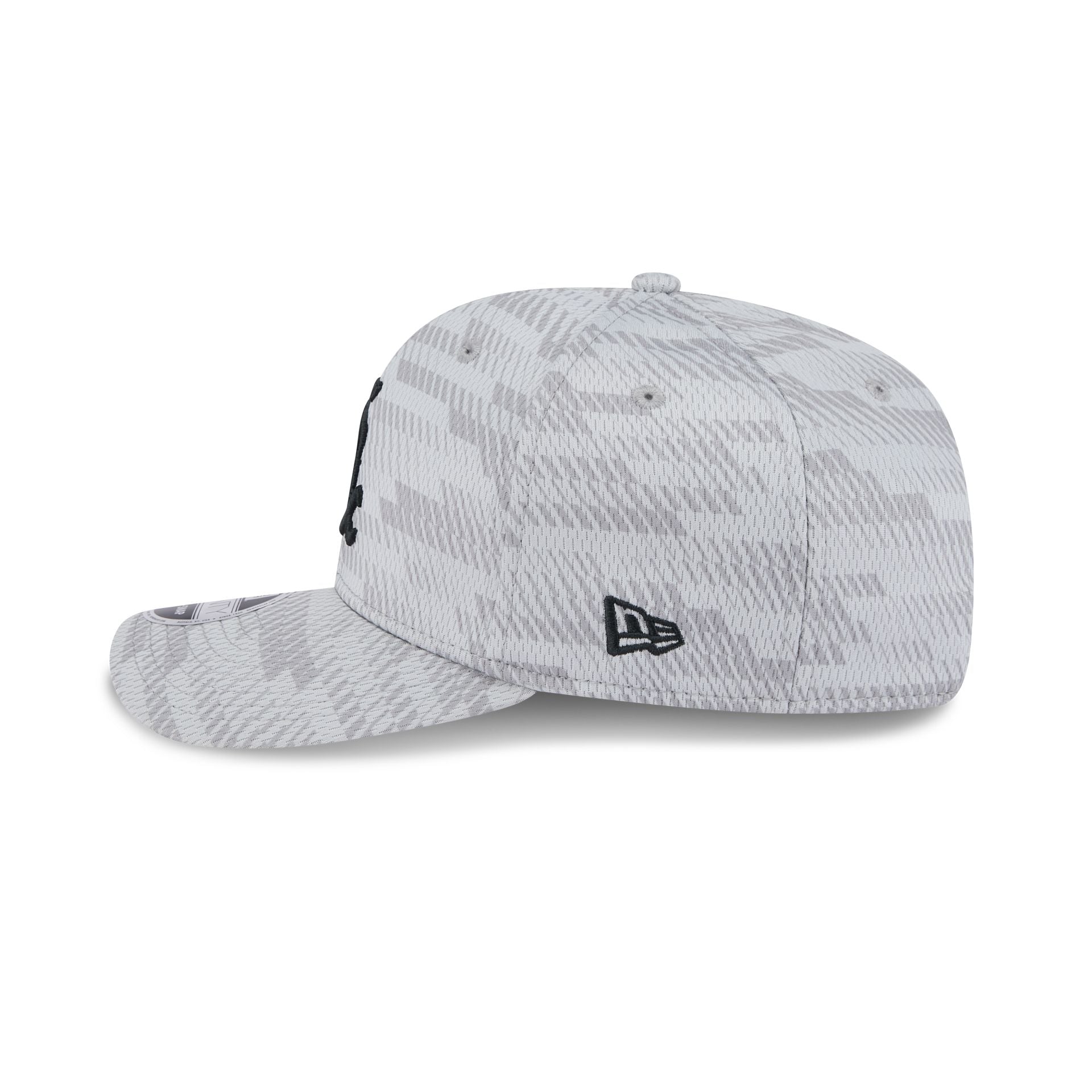 Chicago White Sox 2025 Clubhouse Gray 9SEVENTY Stretch-Snap Hat