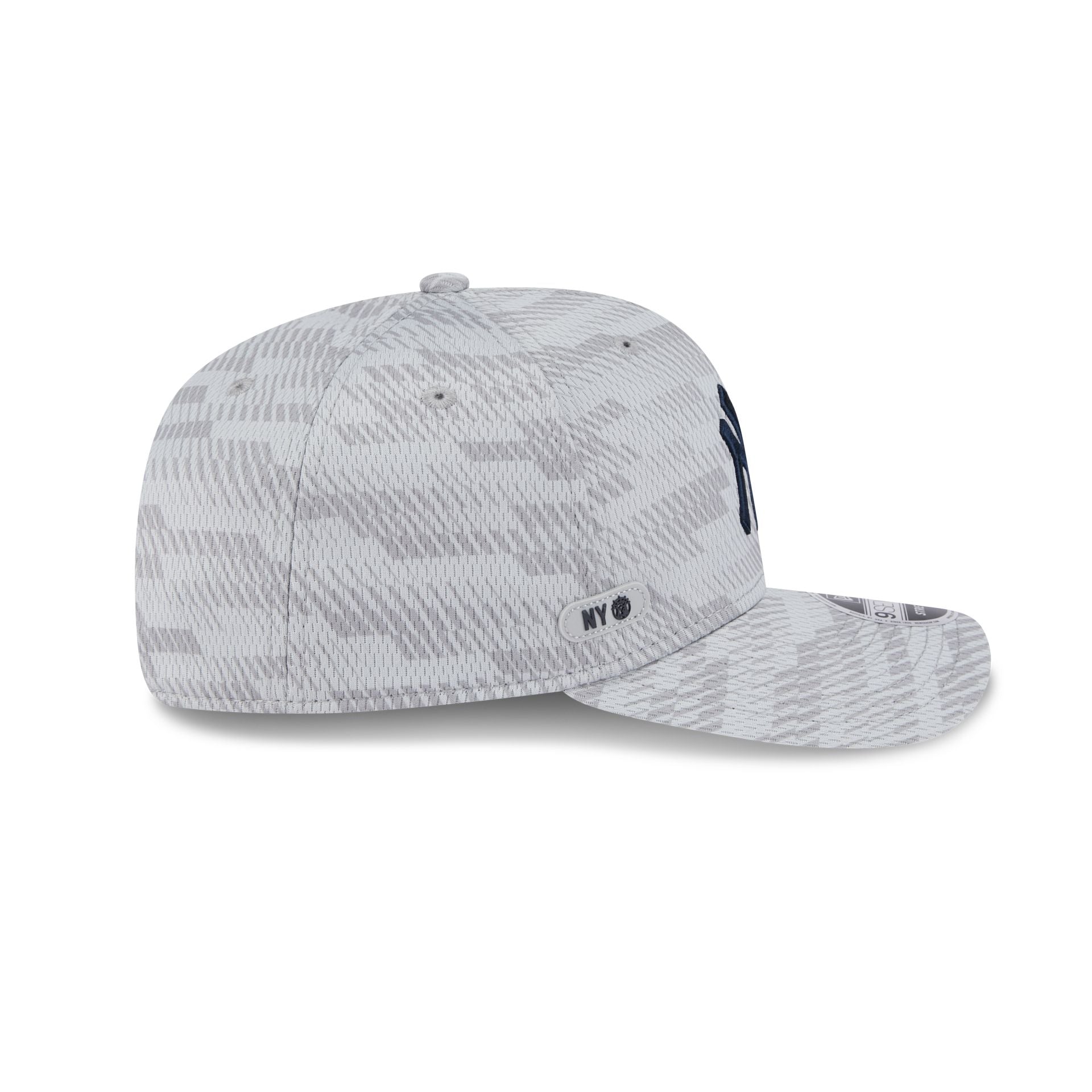 New York Yankees 2025 Clubhouse Gray 9SEVENTY Stretch-Snap Hat