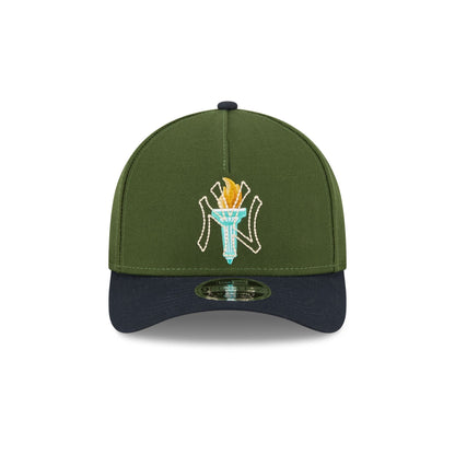 New York Yankees City Feature 9FORTY M-Crown A-Frame Snapback Hat