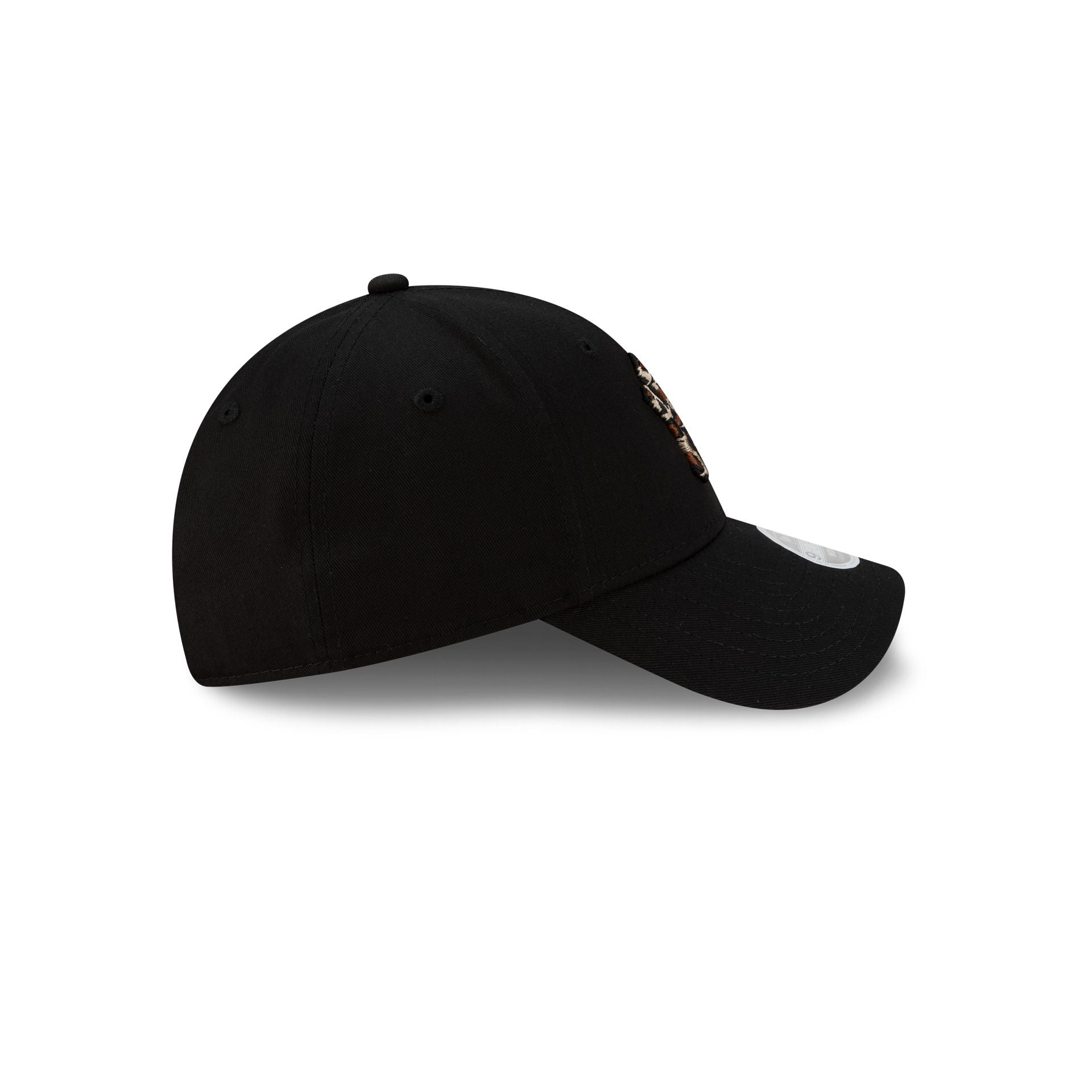 New York Yankees Leopard Print Logo Women's 9FORTY Adjustable Hat